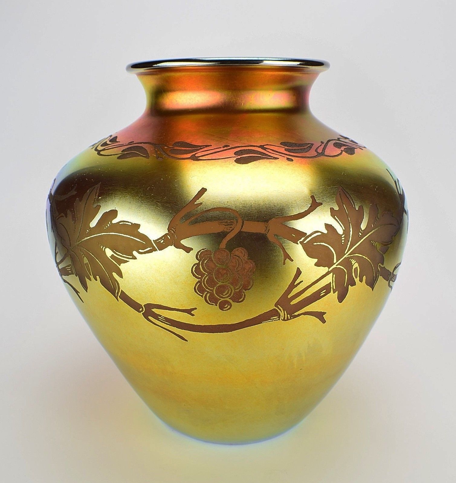 Les vases aurene de steuben : 5 modèles les plus chers